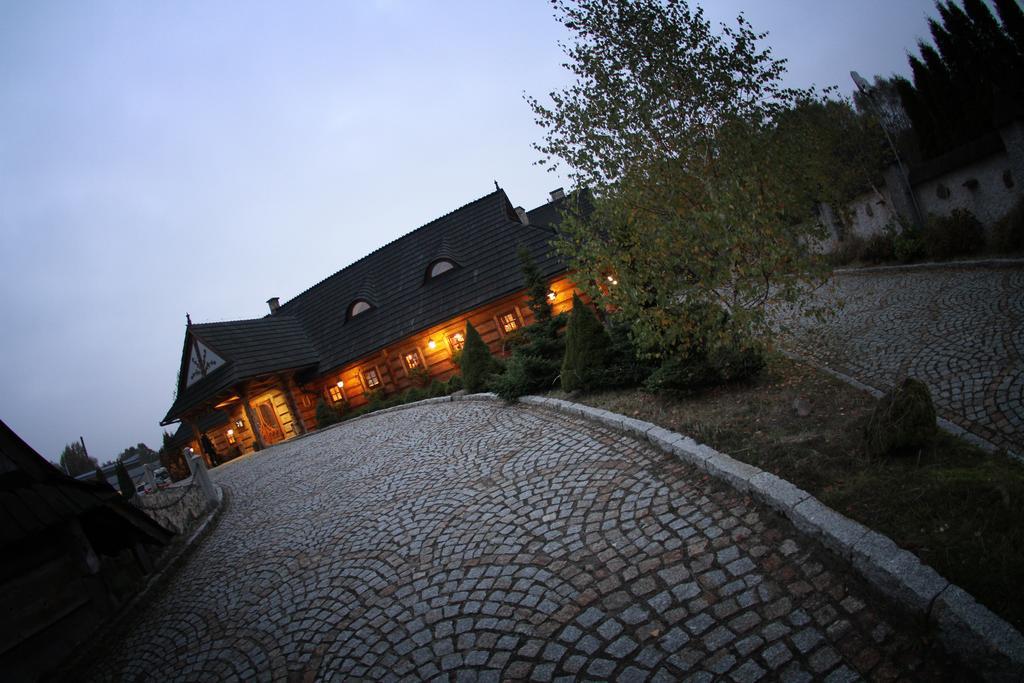 Hotel Zornica Poczesna Экстерьер фото